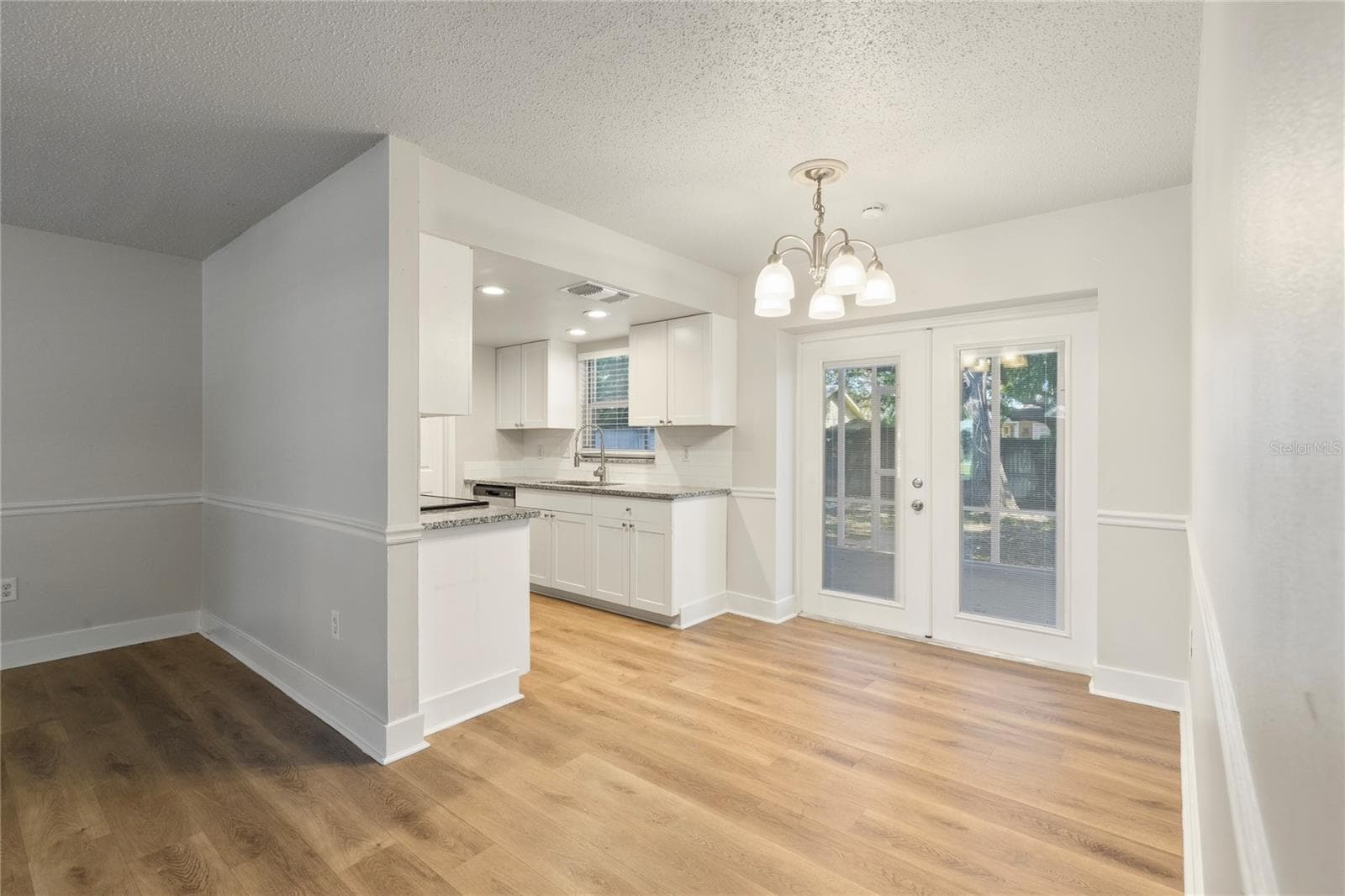Single Family Residence at 4680 CRONIN DR, SARASOTA, photo 6 of 27
