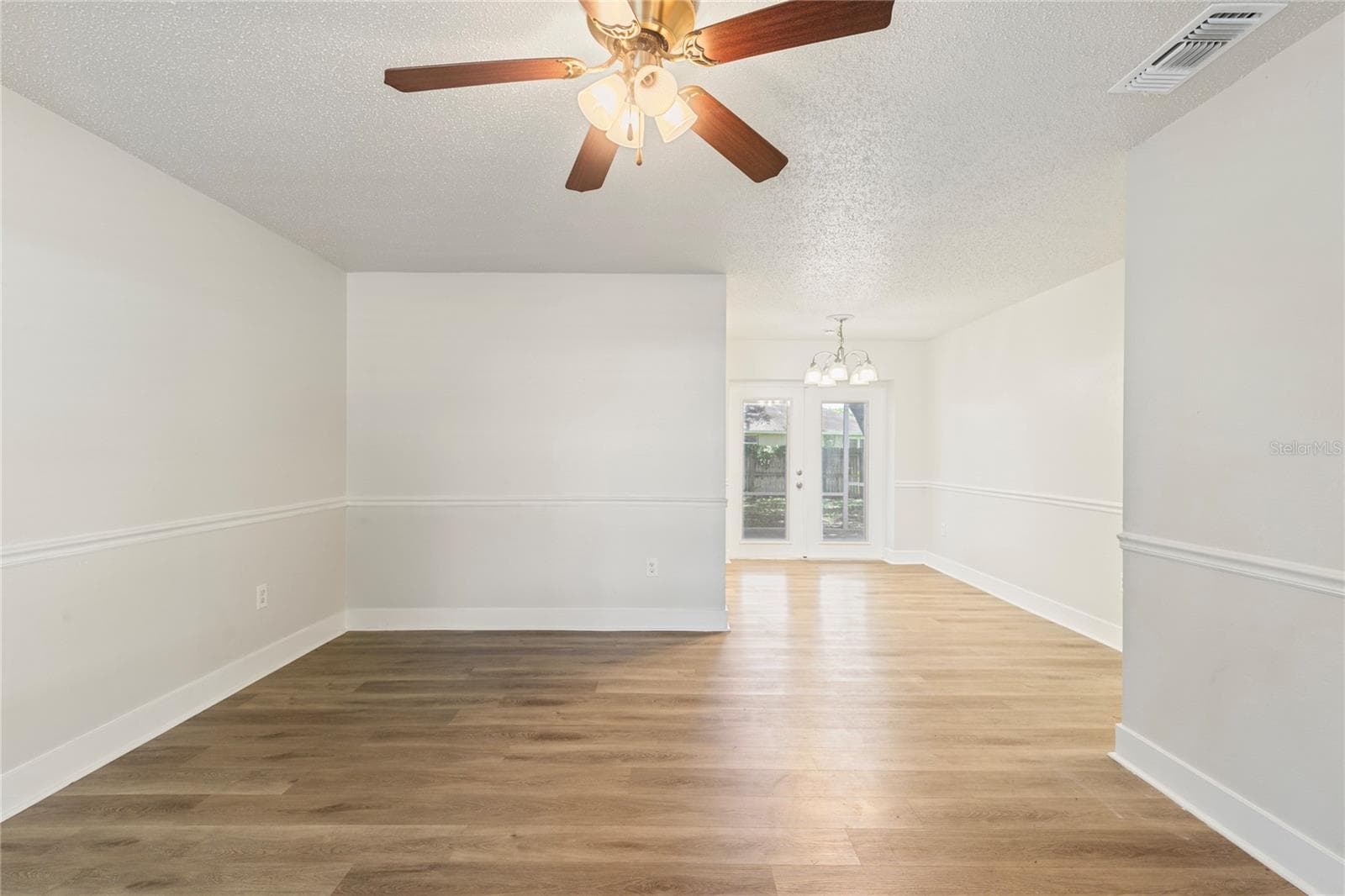 Single Family Residence at 4680 CRONIN DR, SARASOTA, photo 8 of 27