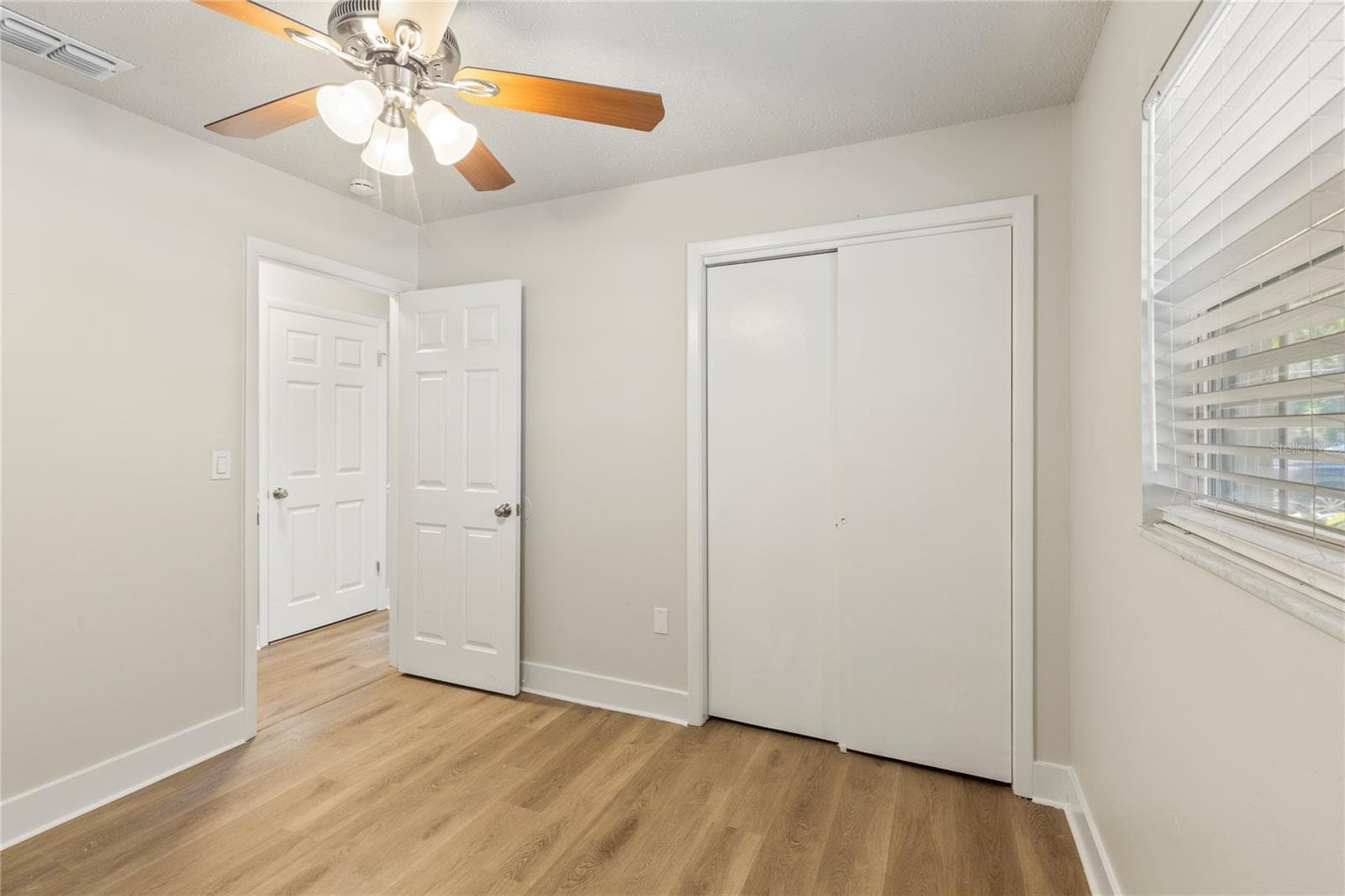 Single Family Residence at 4680 CRONIN DR, SARASOTA, photo 10 of 27