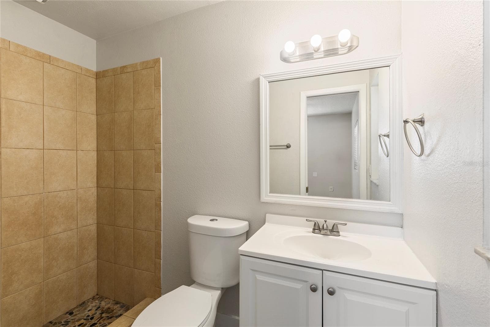 Single Family Residence at 4680 CRONIN DR, SARASOTA, photo 18 of 27