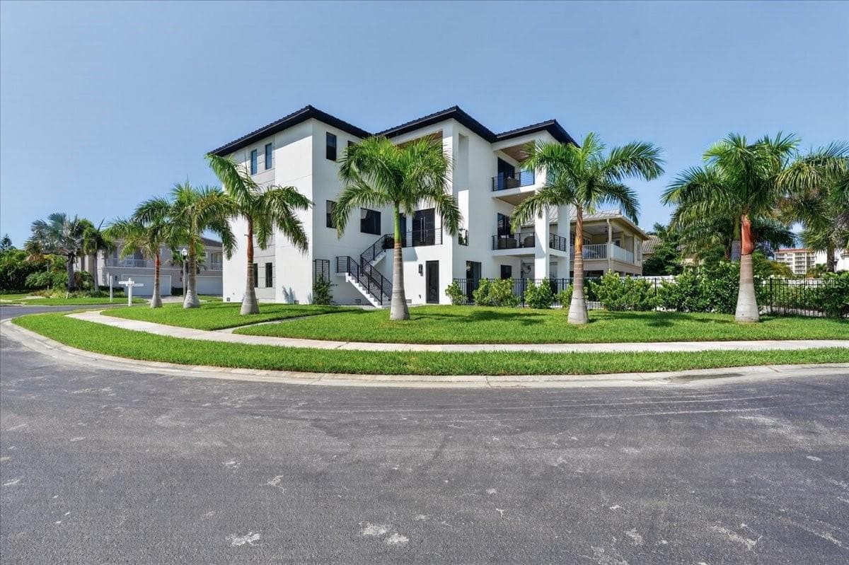 Single Family Residence at 116 WIMBLEDON CT, REDINGTON SHORES, photo 2 of 60