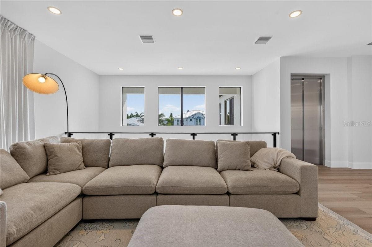 Single Family Residence at 116 WIMBLEDON CT, REDINGTON SHORES, photo 38 of 60