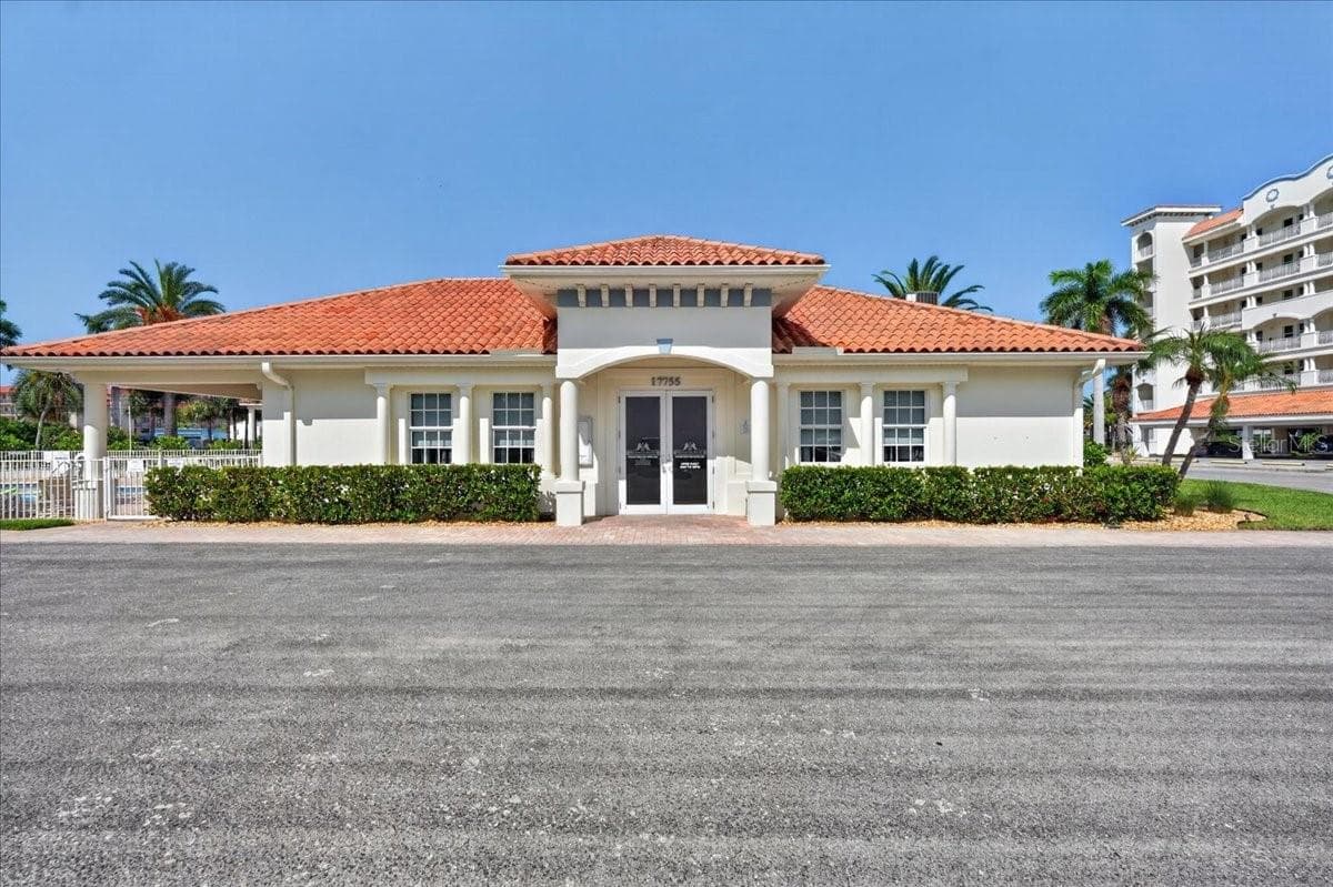 Club House - 116 WIMBLEDON CT, REDINGTON SHORES