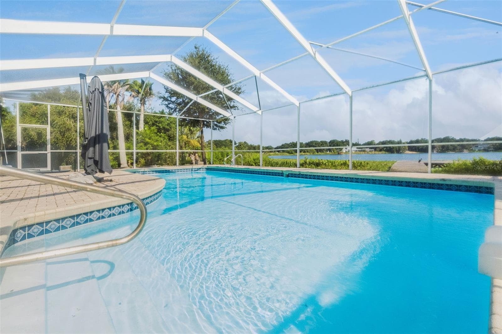 Single Family Residence at 25 LAKEWOOD CSWY, WINTER HAVEN, photo 27 of 52