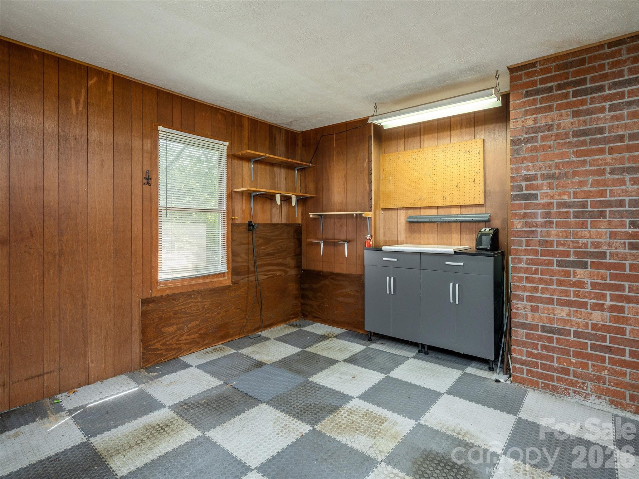 Single Family Residence at 211 Ginseng Lane, Hendersonville, photo 29 of 38