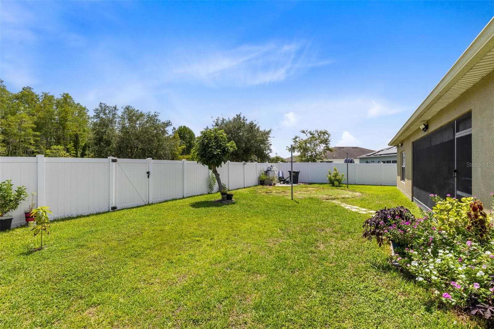 Single Family Residence at 394 BLUE LAKE CIR, KISSIMMEE, photo 20 of 26