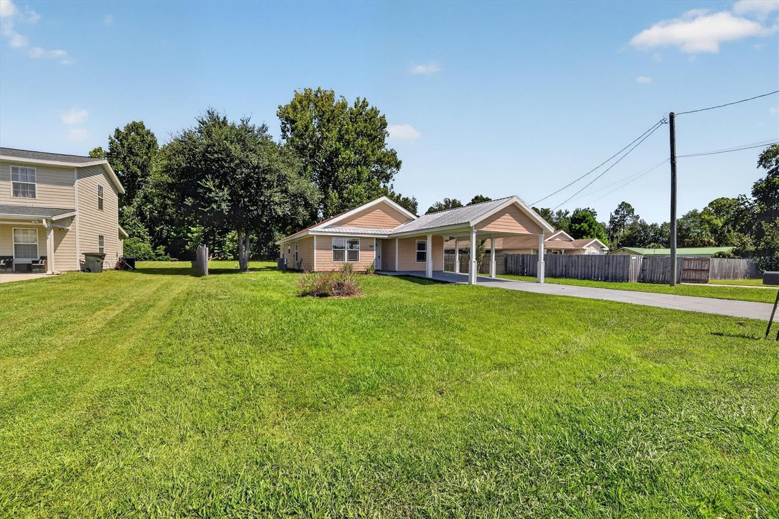 Single Family Residence at TRIANGLE PARK, LAKE CITY, photo 2 of 33