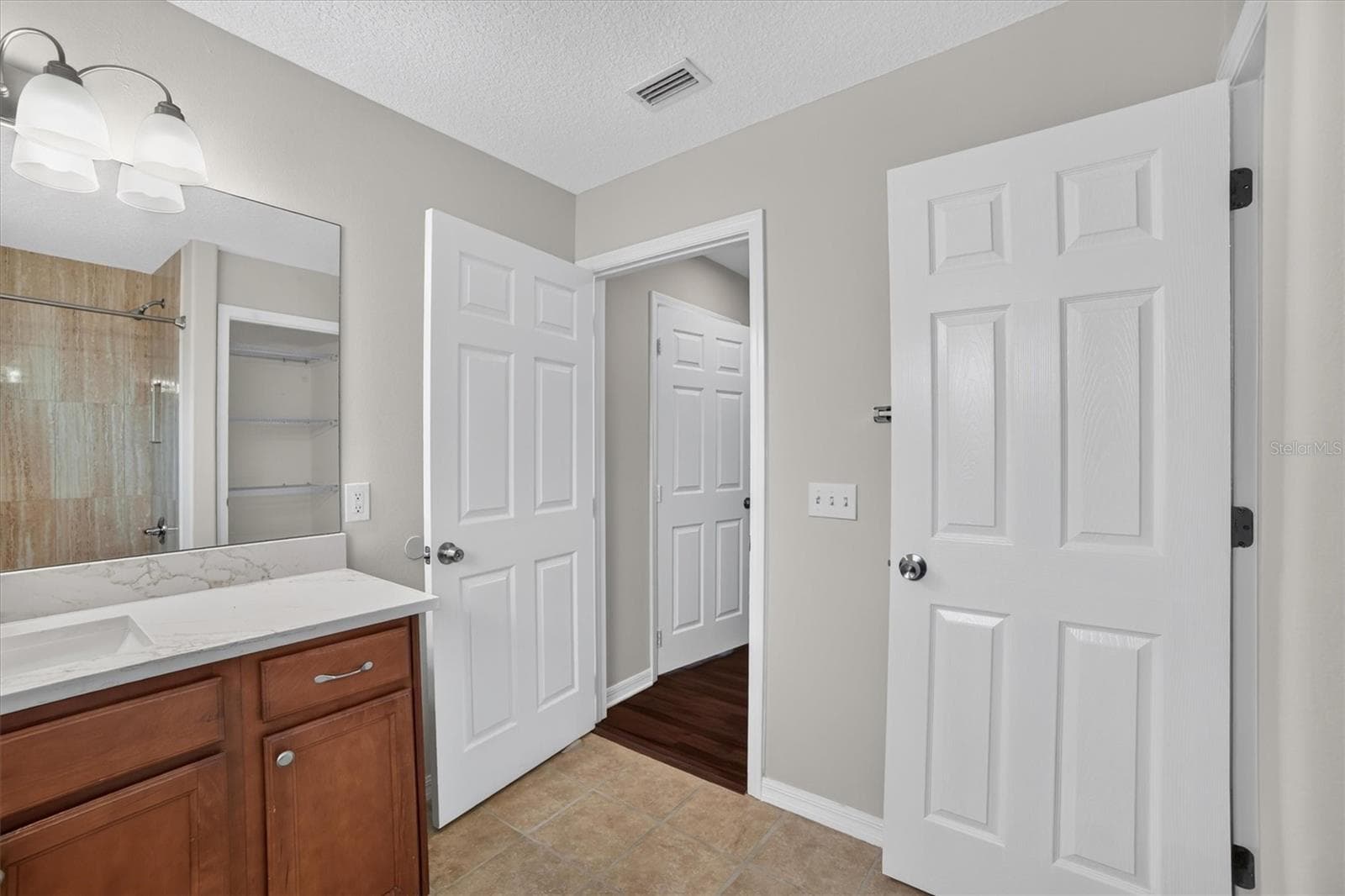 Single Family Residence at TRIANGLE PARK, LAKE CITY, photo 25 of 33