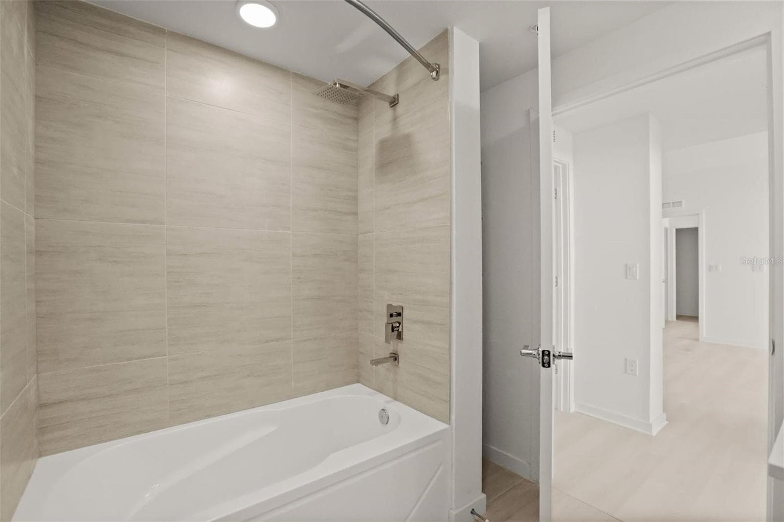 Condominium at 5563 MILLENIA PARK BLVD #401, ORLANDO, photo 42 of 50