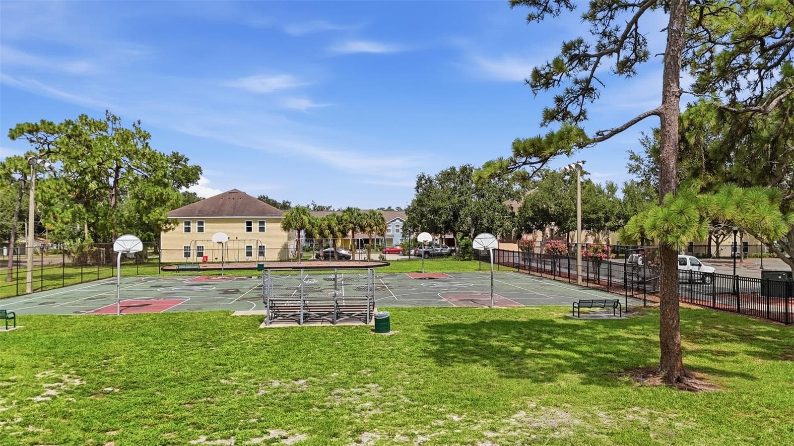Basketball Court - 205 E KIRBY ST, TAMPA