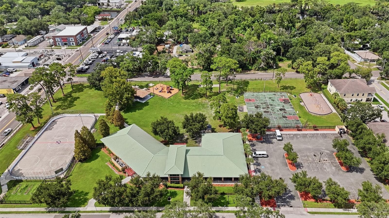 Community Center - 205 E KIRBY ST, TAMPA