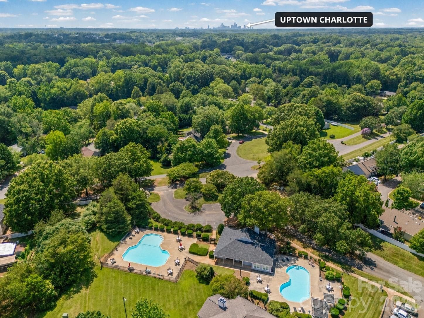 Condominium at 8119 Tremaine Court, Charlotte, photo 32 of 33