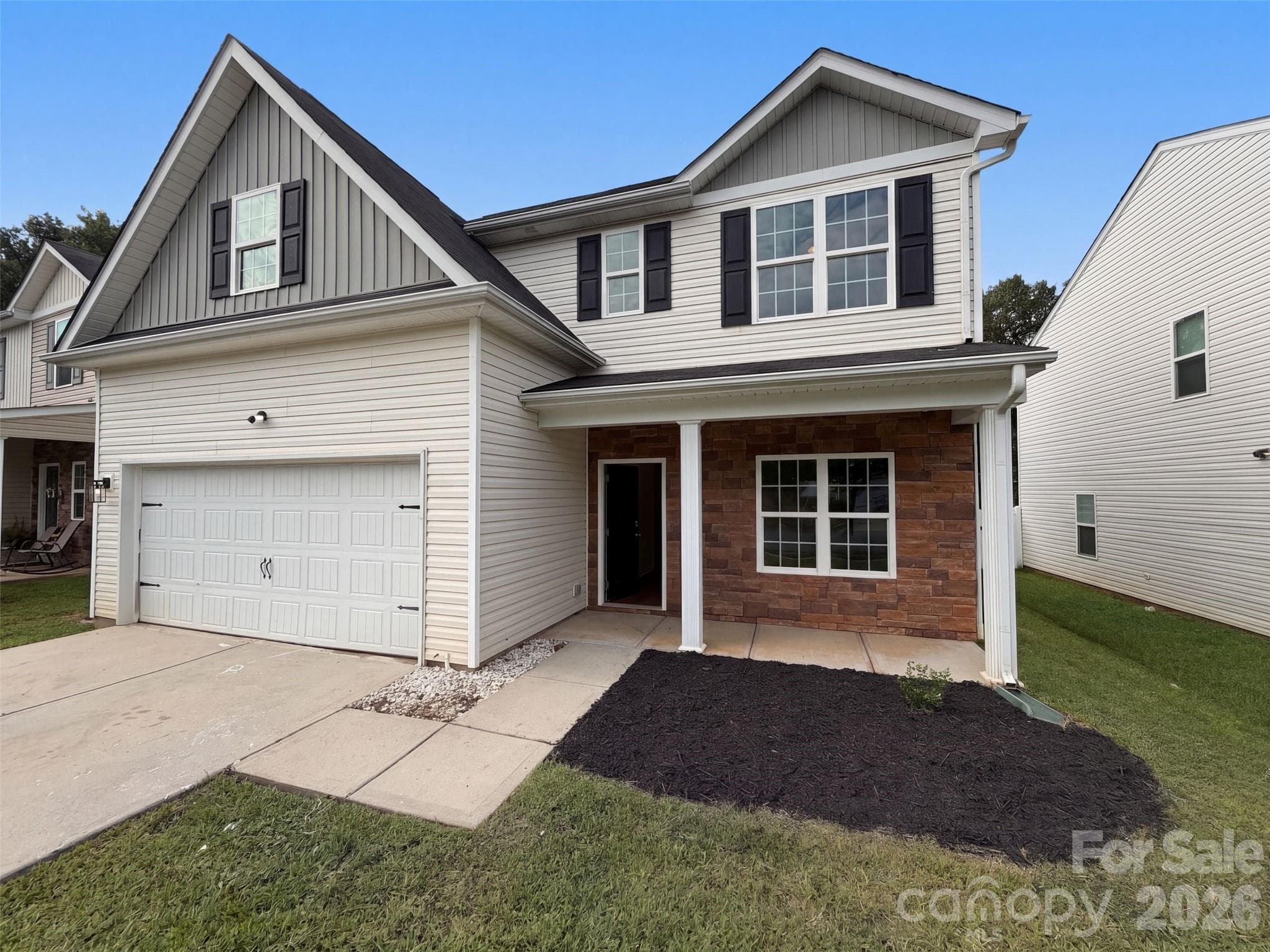 Single Family Residence at 8815 First Run Court, Charlotte, photo 6 of 24