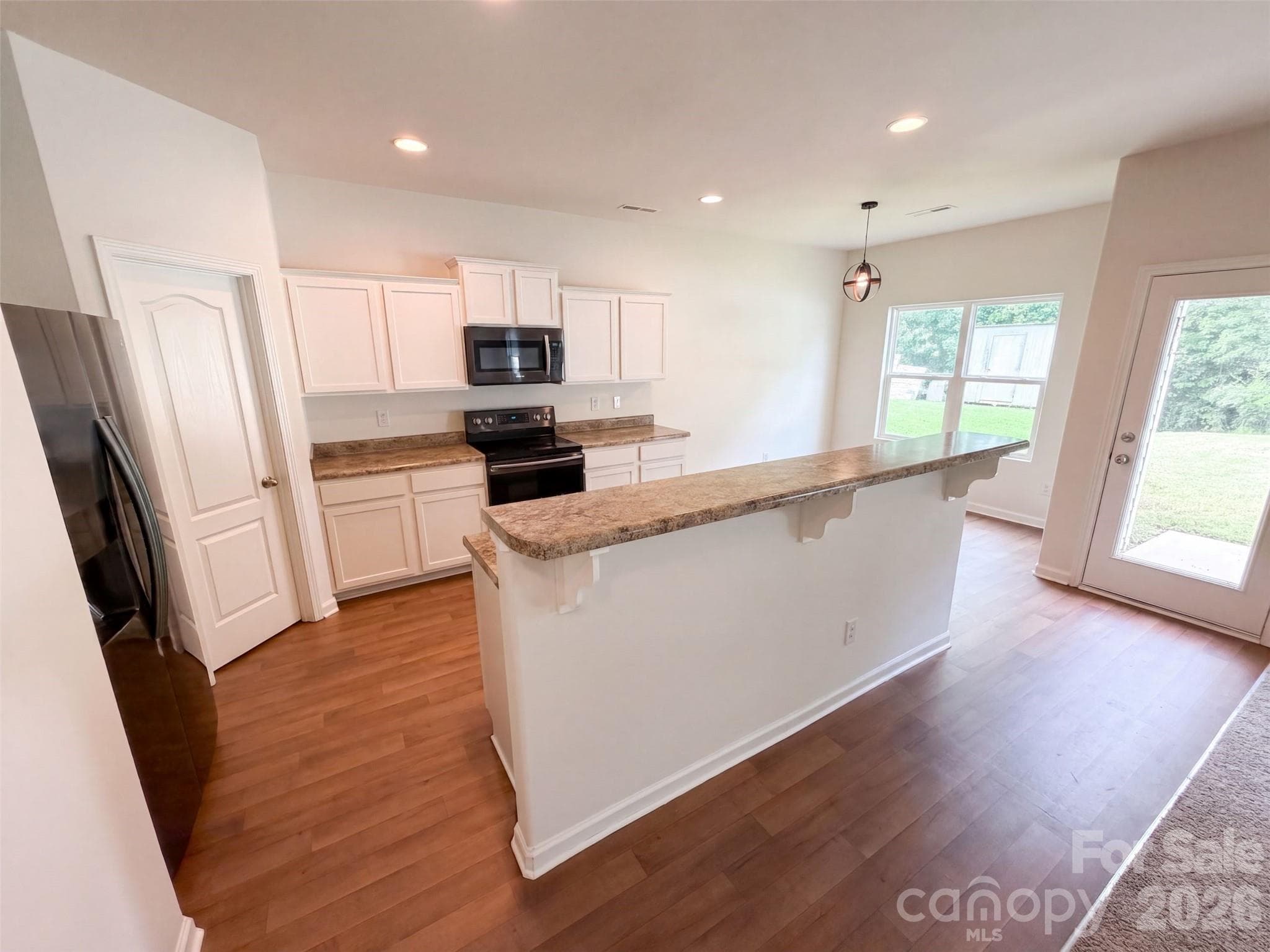Single Family Residence at 8815 First Run Court, Charlotte, photo 9 of 24