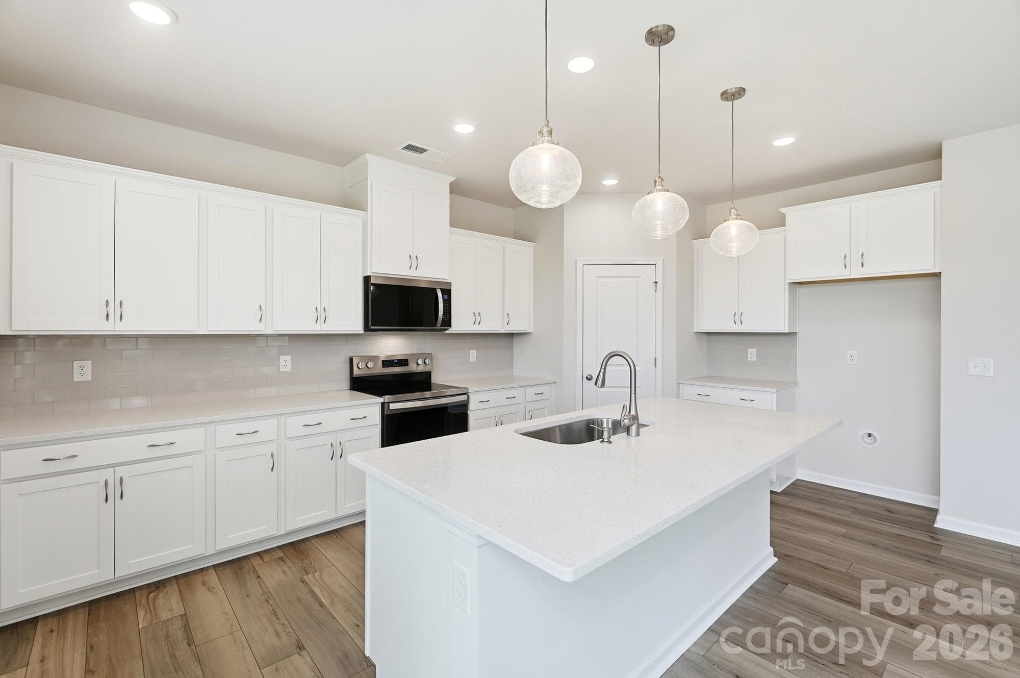 Single Family Residence at 2805 Westmont Drive, Gastonia, photo 17 of 48