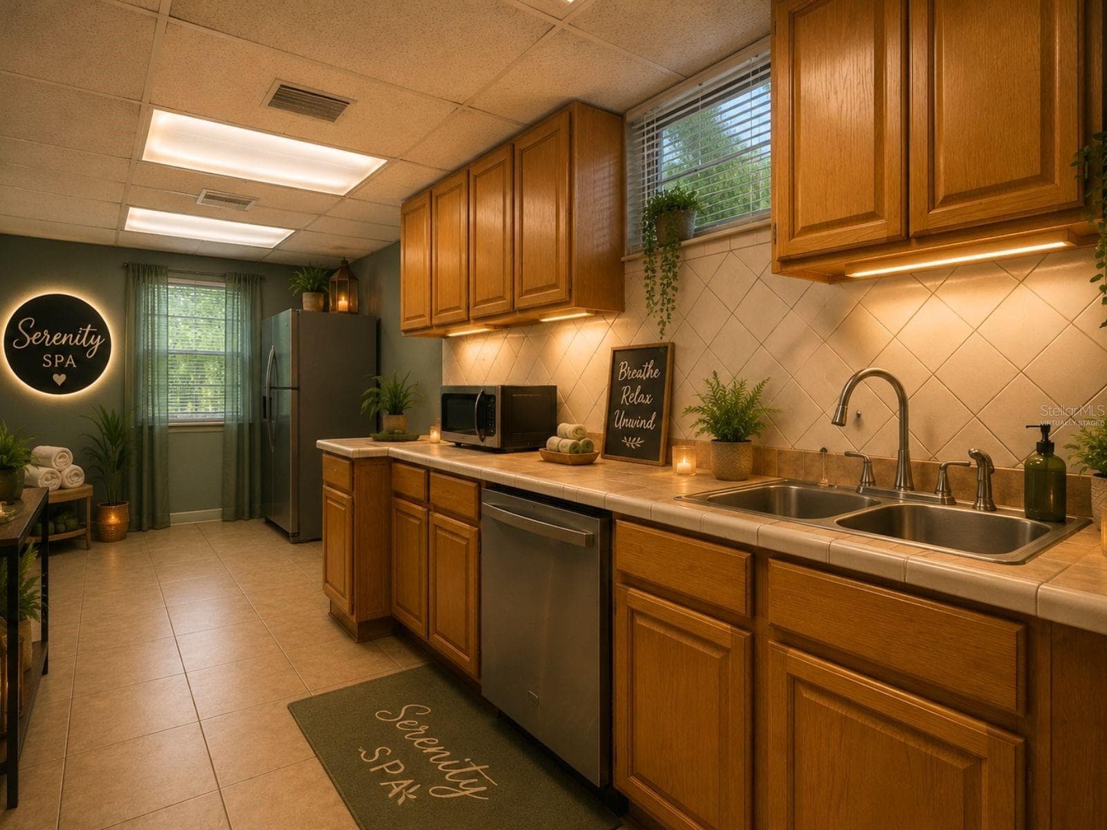 Virtually staged - 110 N LINCOLN AVE, TAMPA