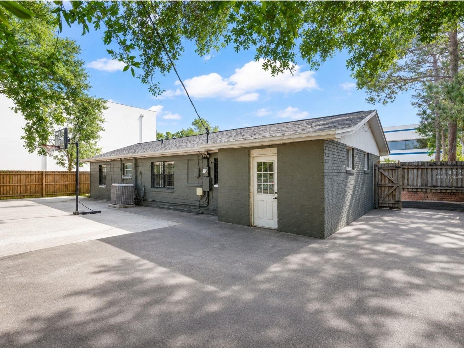 Virtually staged - 110 N LINCOLN AVE, TAMPA