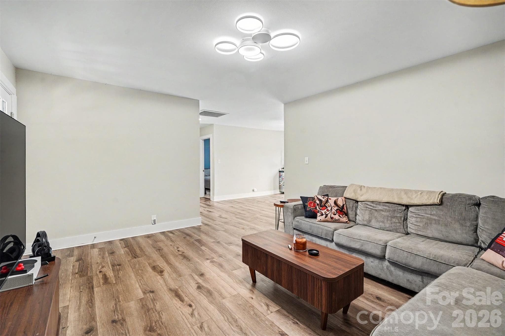 Single Family Residence at 117 Danita Drive, Locust, photo 4 of 13