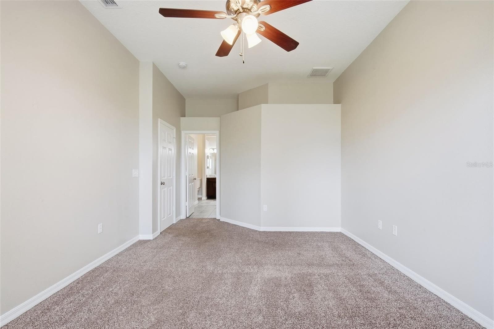 Single Family Residence at 7444 MOORGATE CT, NEW PORT RICHEY, photo 19 of 32