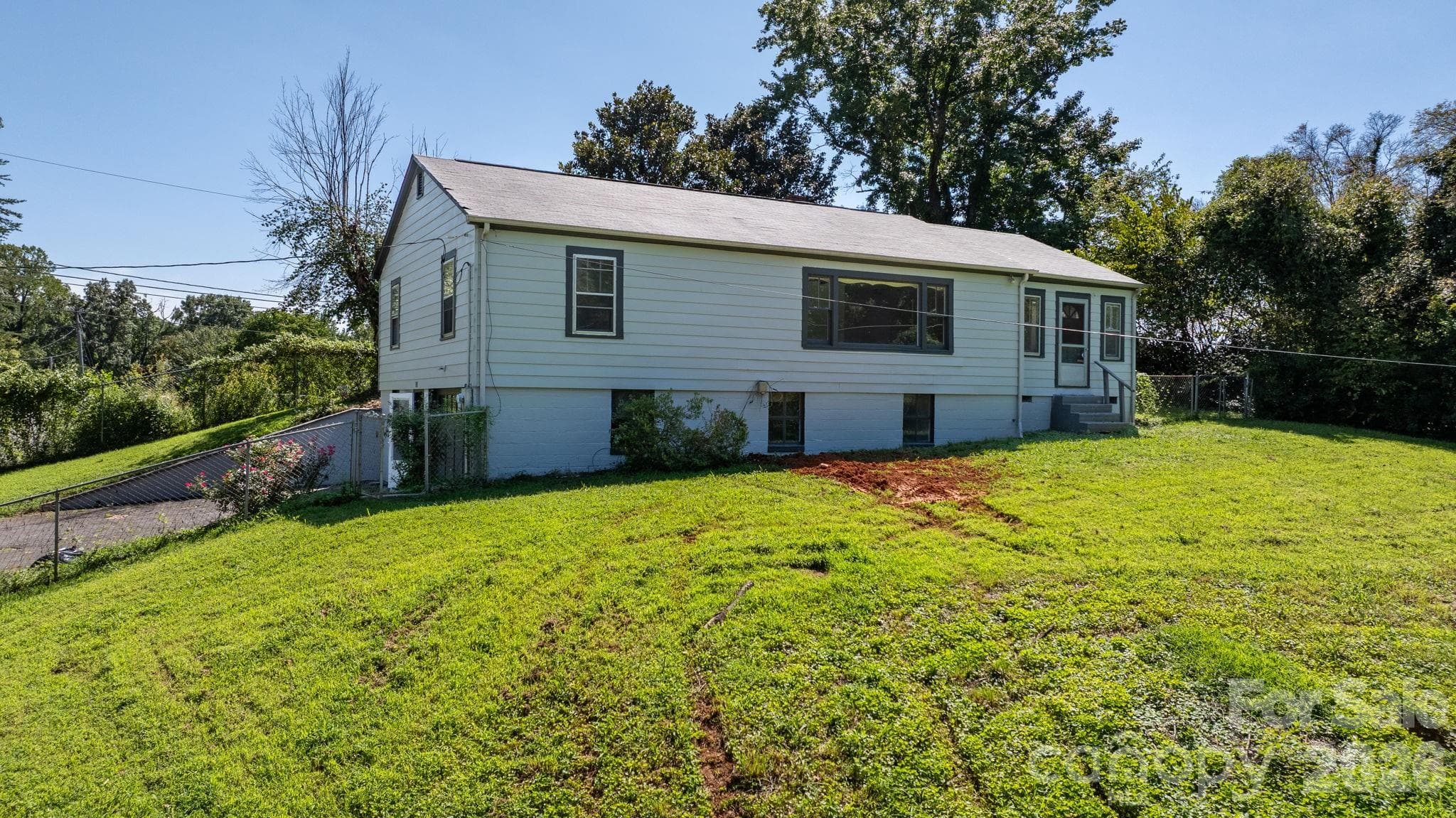 Single Family Residence at 101 Harris Drive, Morganton, photo 6 of 25
