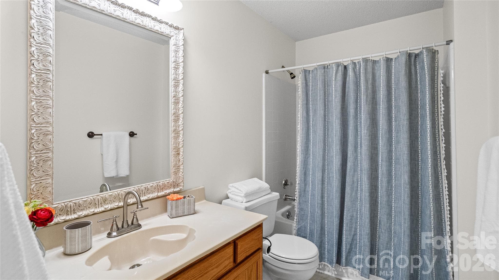 Full secondary bath - 235 Withershinn Drive, Charlotte