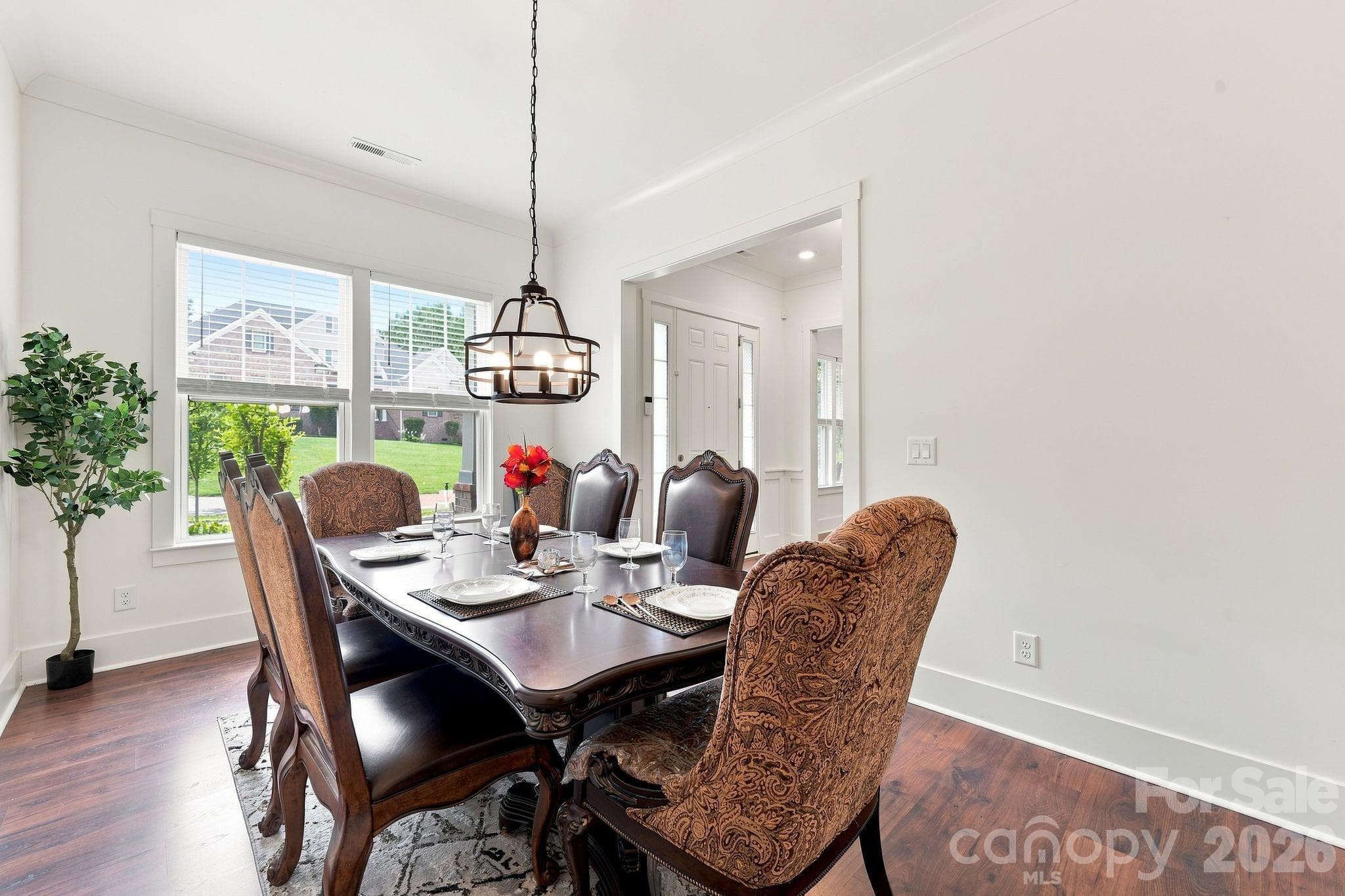 Single Family Residence at 1310 Bershire Lane, Charlotte, photo 7 of 48