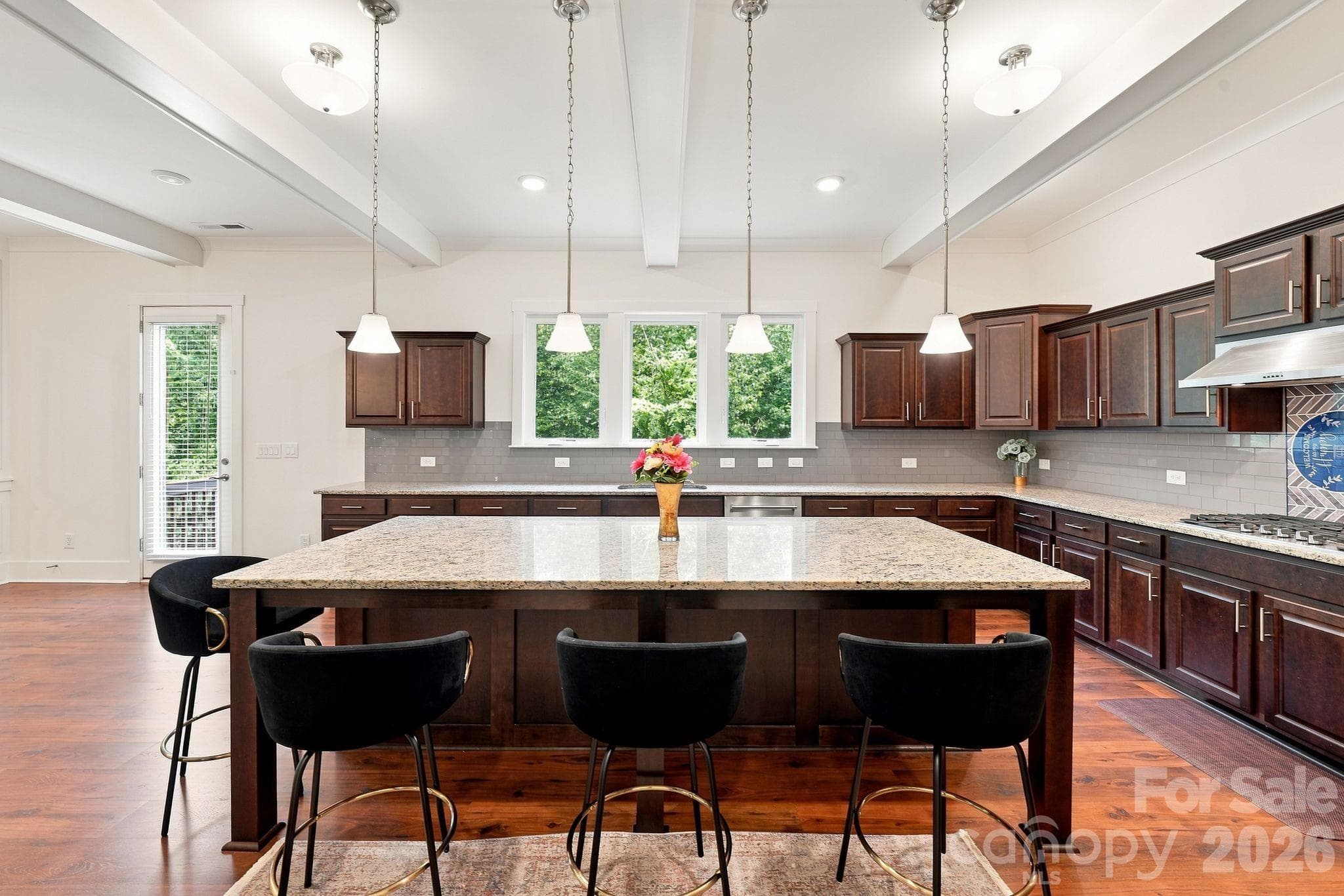 Single Family Residence at 1310 Bershire Lane, Charlotte, photo 11 of 48