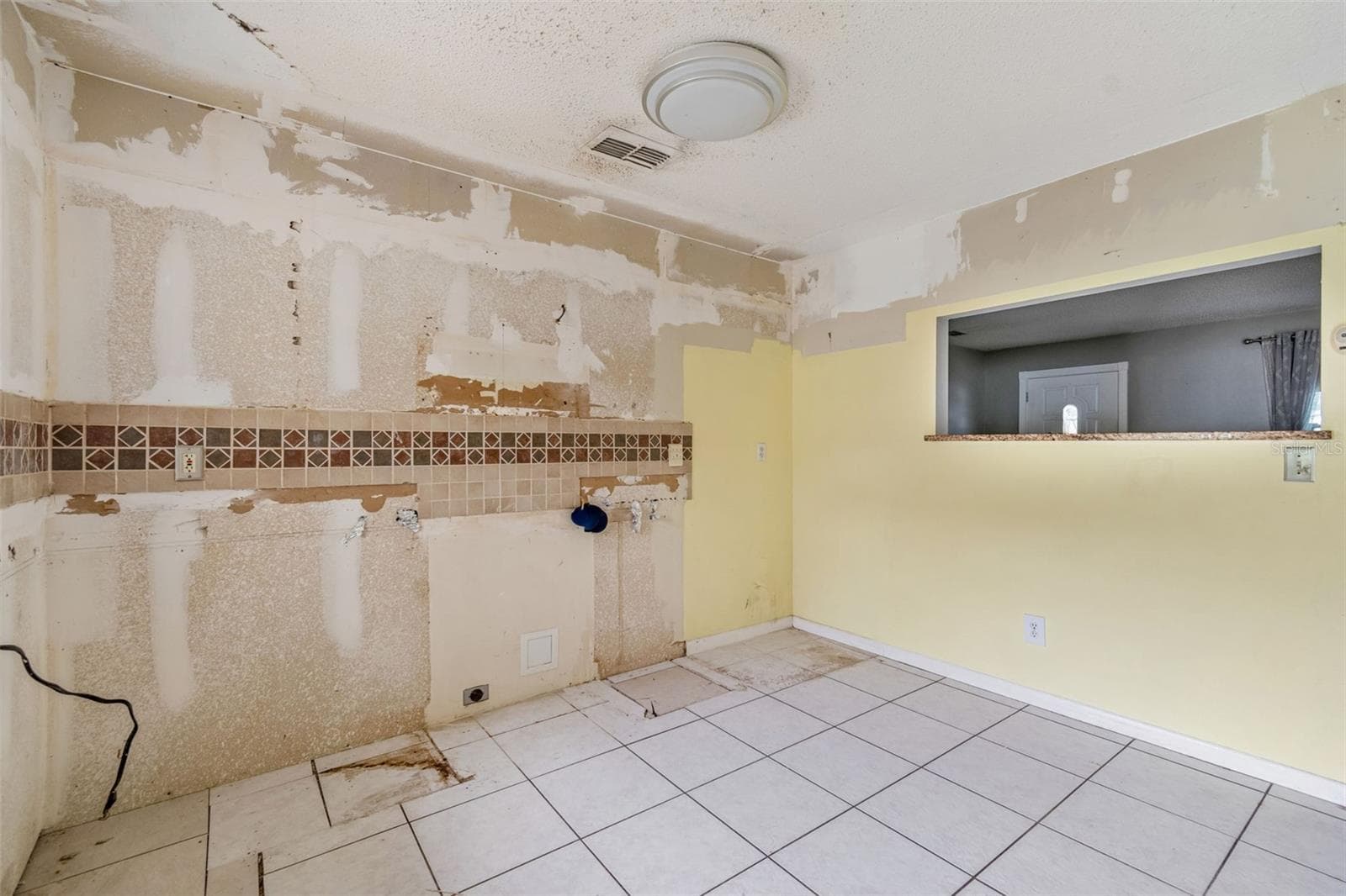 Single Family Residence at 38621 NORTH AVE, ZEPHYRHILLS, photo 61 of 79