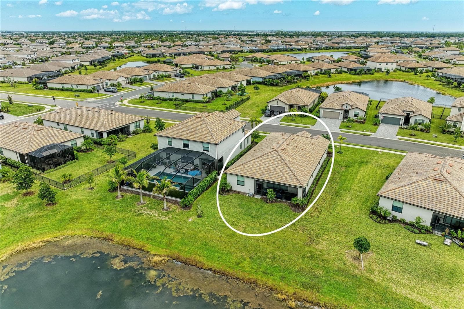 Single Family Residence at 5212 BLUE CRUSH ST, LAKEWOOD RANCH, photo 48 of 66