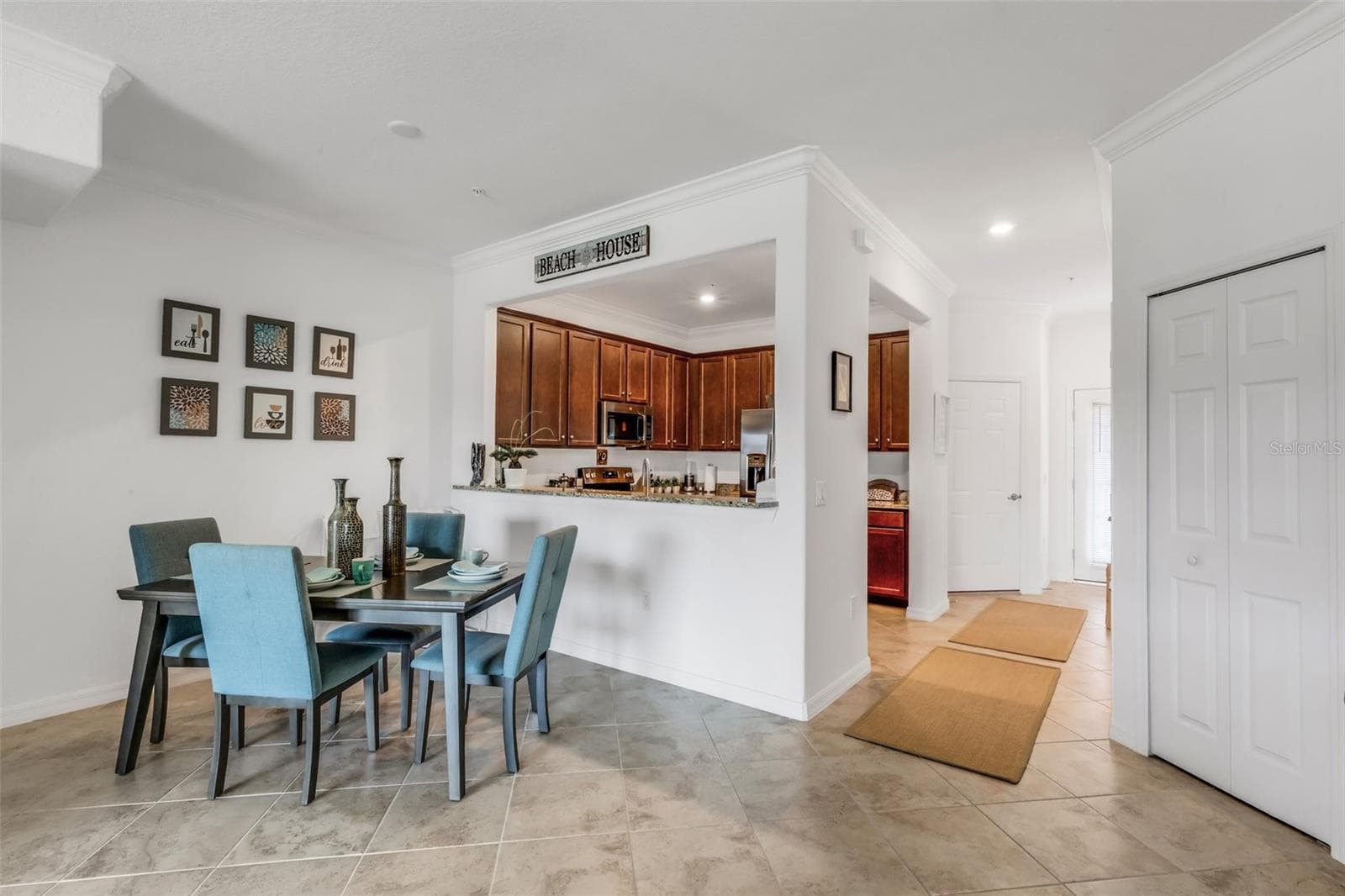 Townhouse at 20450 LAGENTE CIR, VENICE, photo 12 of 52