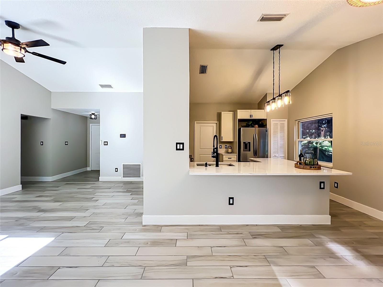 Single Family Residence at 5915 GROVELINE DR, ORLANDO, photo 11 of 71