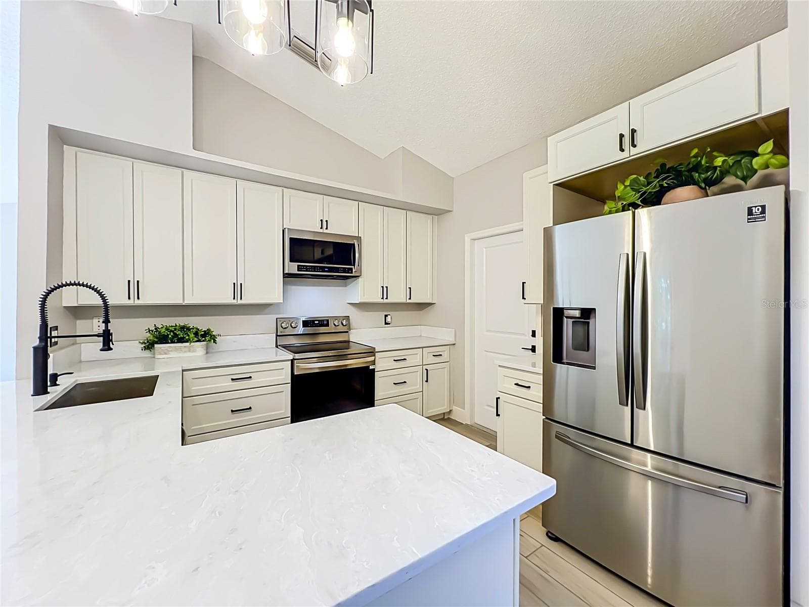 Single Family Residence at 5915 GROVELINE DR, ORLANDO, photo 19 of 71