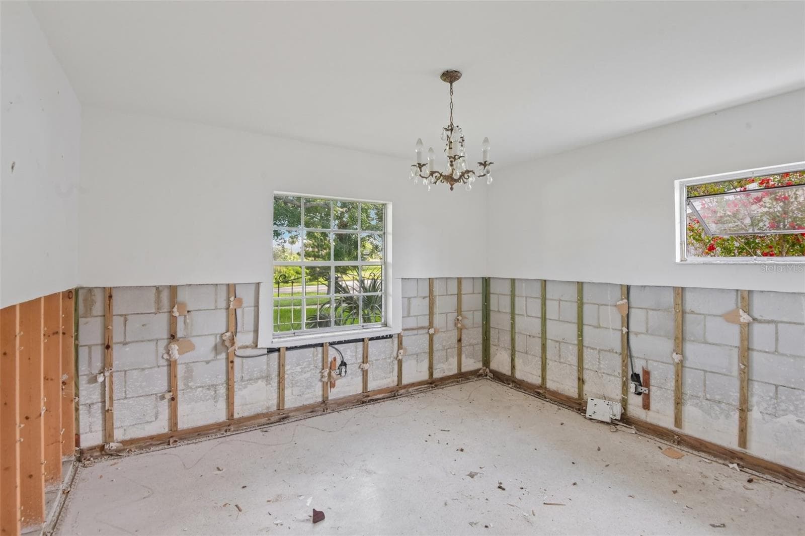 Single Family Residence at 4008 DANA SHORES DR, TAMPA, photo 7 of 20