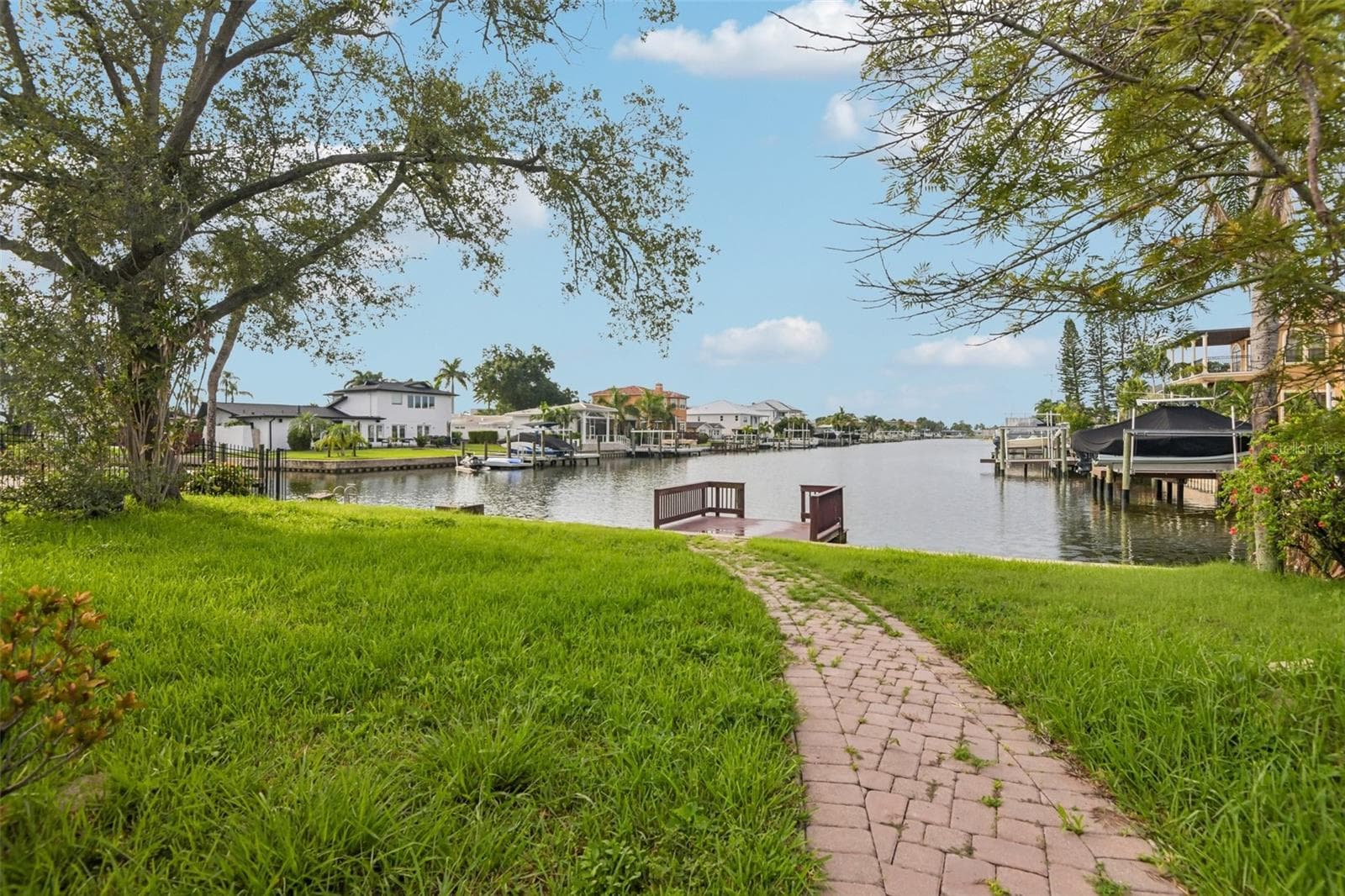 Single Family Residence at 4008 DANA SHORES DR, TAMPA, photo 12 of 20
