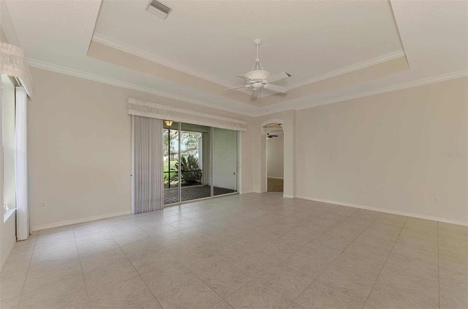 Single Family Residence at 625 MISTY PINE DR, VENICE, photo 17 of 49