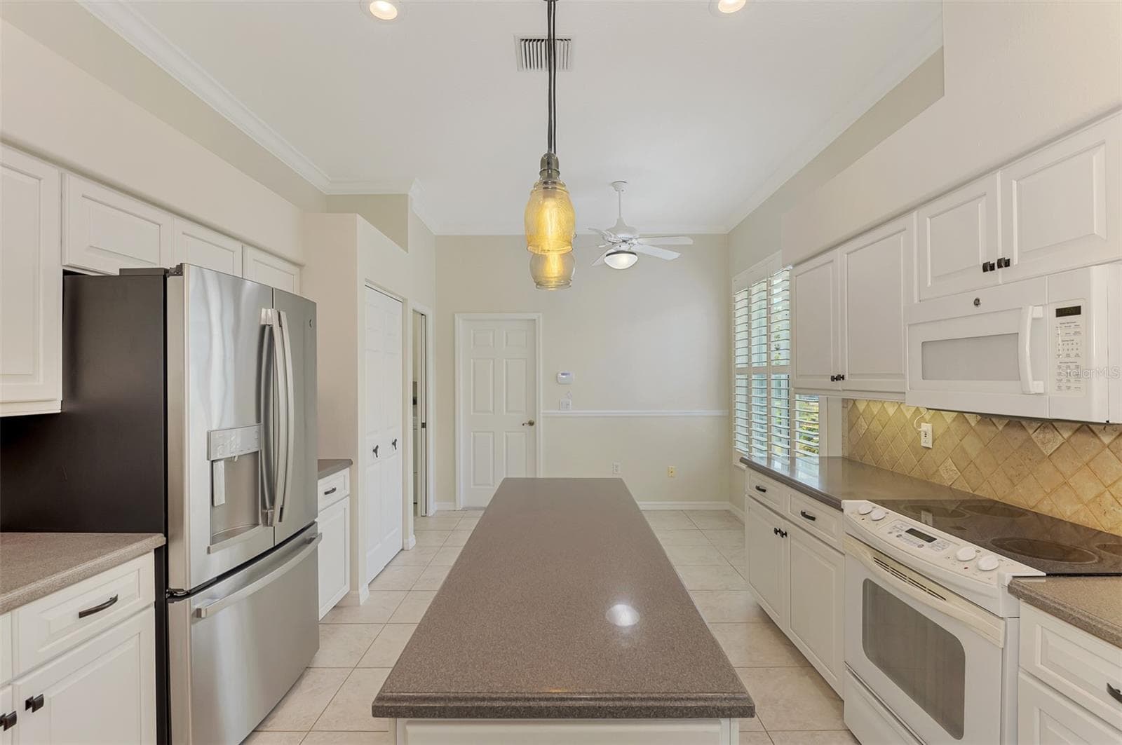 Single Family Residence at 625 MISTY PINE DR, VENICE, photo 27 of 49
