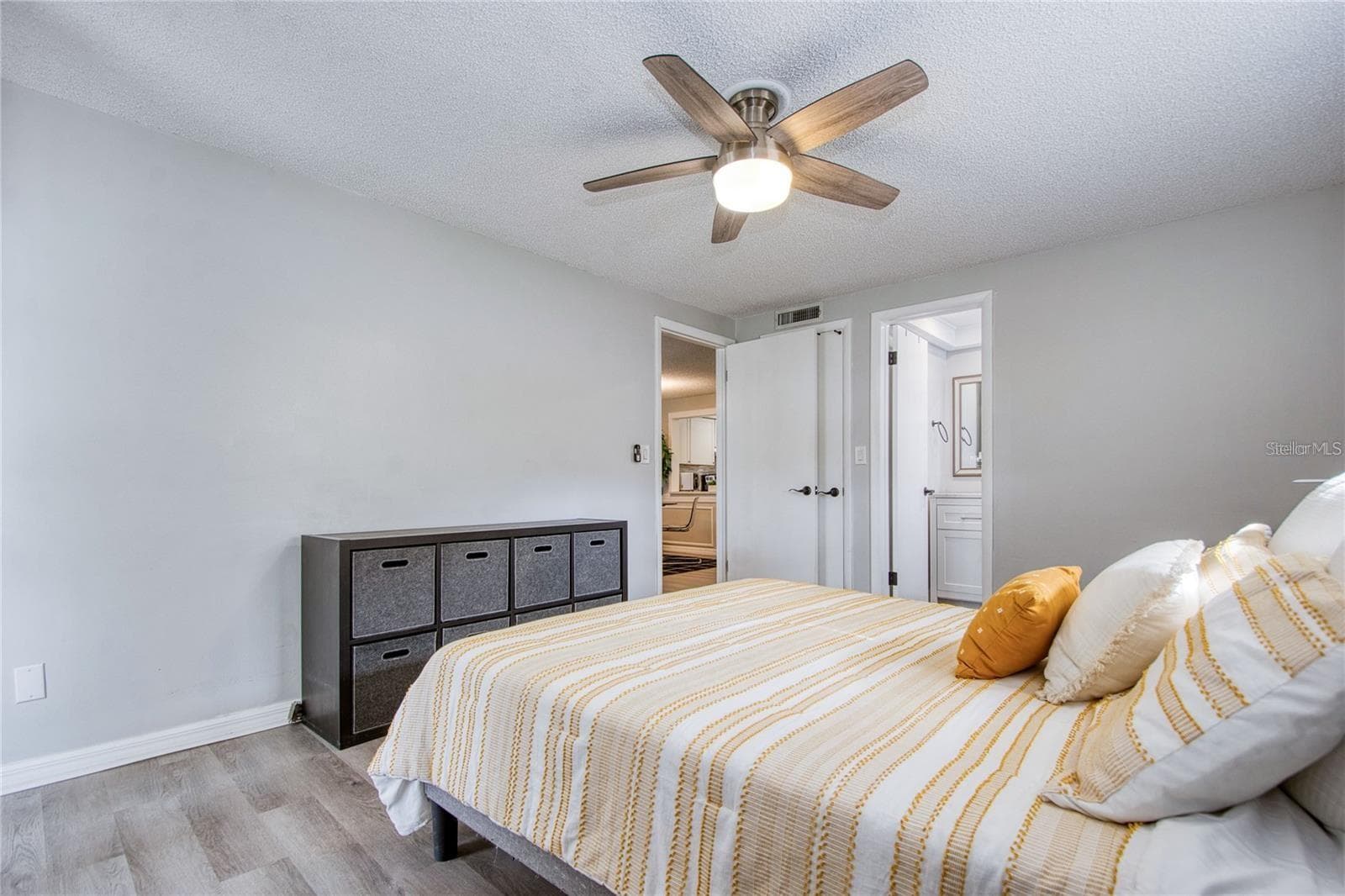 Condominium at 4209 PRINCE PL #4209, NEW PORT RICHEY, photo 23 of 27