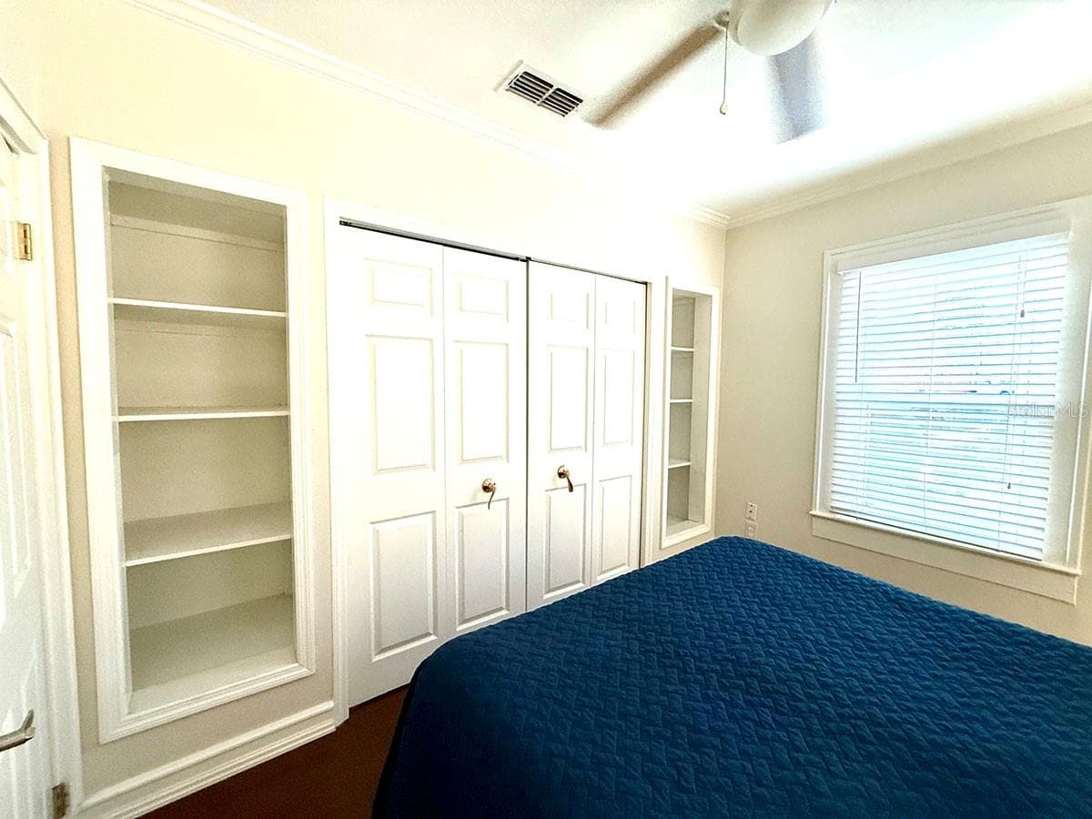 Bedroom 1 Closet & Shelves - 1407 E RIDGEWOOD ST, ORLANDO