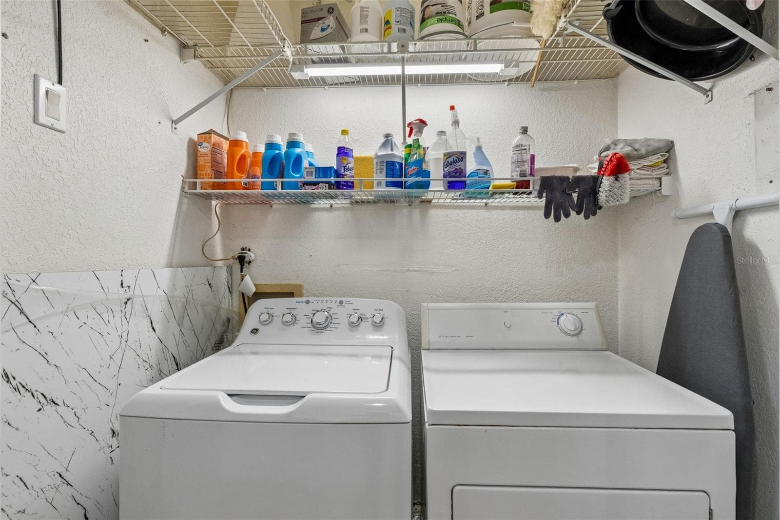 Laundry Closet - 2514 LAKEWAY BRANCH DR #3205, ORLANDO