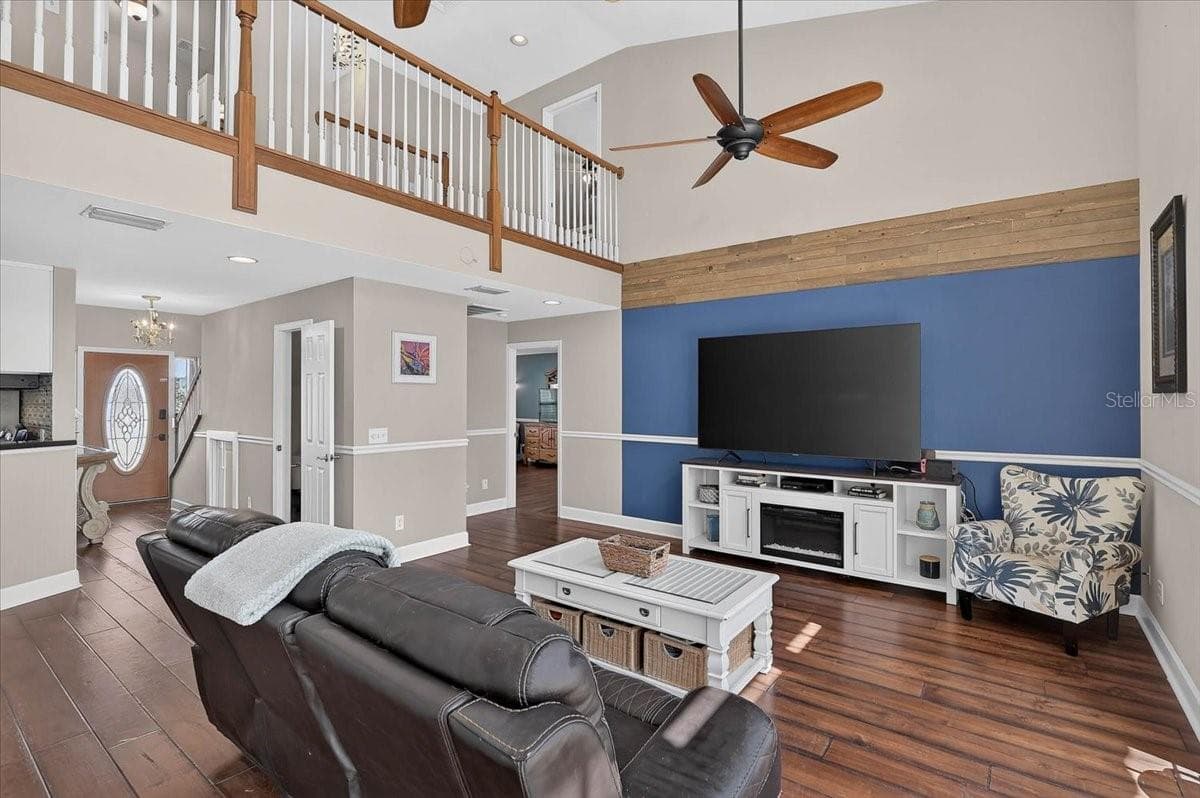 Living room with Powder room - 8814 RIVERLACHEN WAY, RIVERVIEW