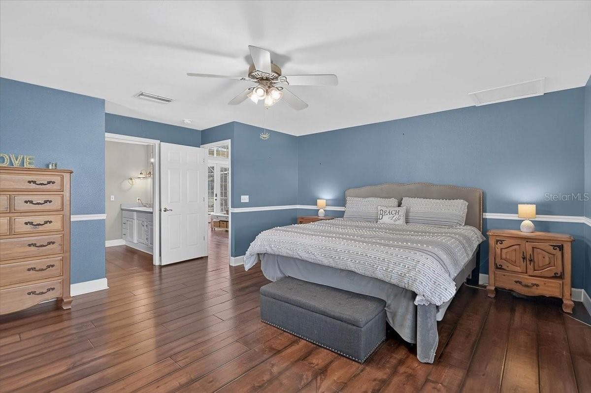 Ground floor primary bedroom suite - 8814 RIVERLACHEN WAY, RIVERVIEW