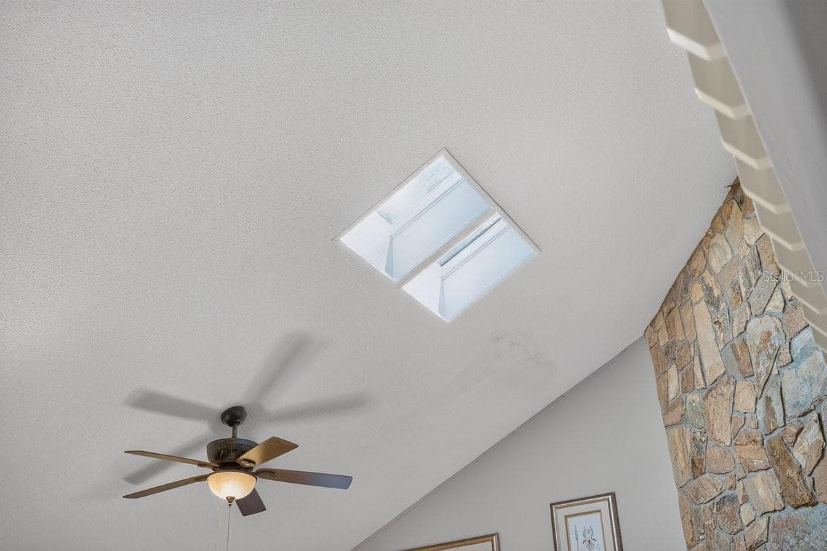 Townhouse at 11 INDIAN TRL, ORMOND BEACH, photo 16 of 60