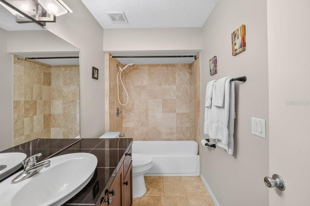 Townhouse at 11 INDIAN TRL, ORMOND BEACH, photo 21 of 60