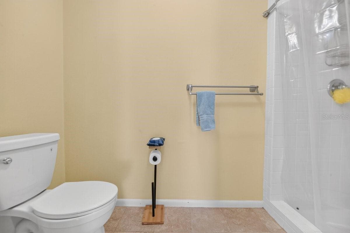 Townhouse at 11 INDIAN TRL, ORMOND BEACH, photo 24 of 60