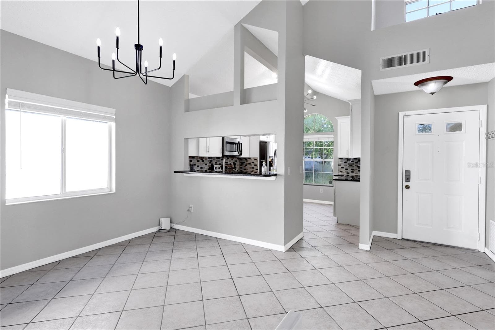 Single Family Residence at 789 HEATHER GLEN CIR, LAKE MARY, photo 2 of 19
