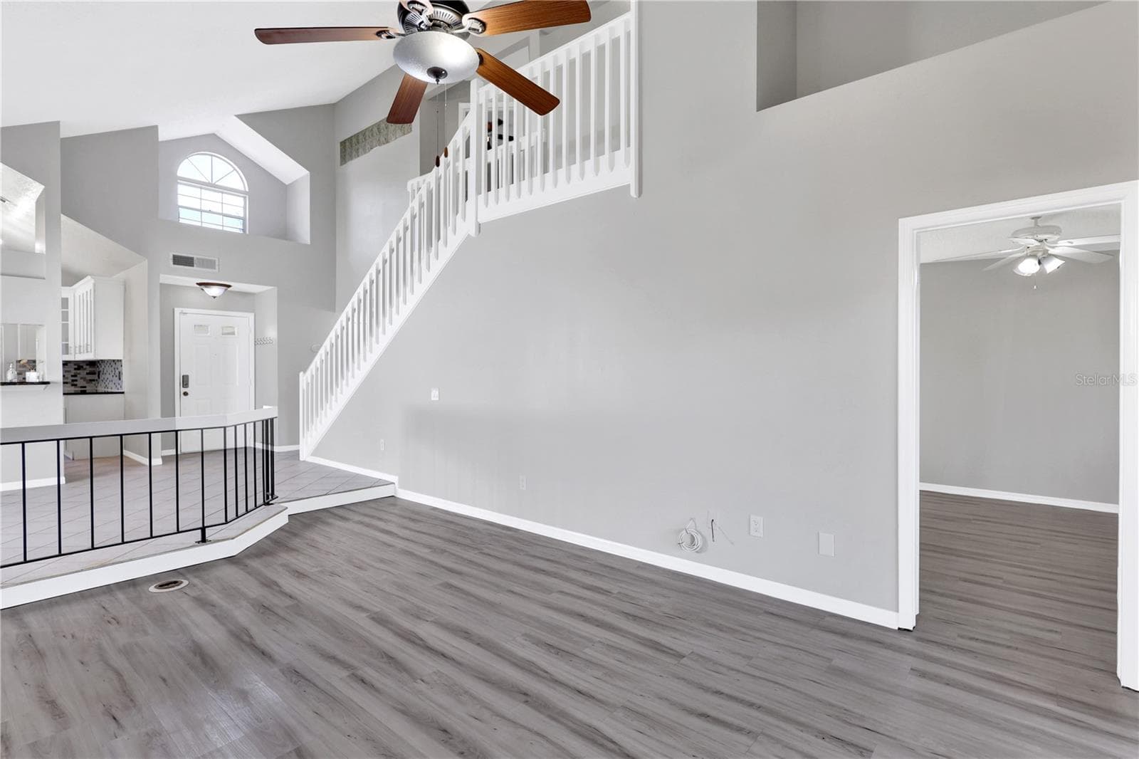 Single Family Residence at 789 HEATHER GLEN CIR, LAKE MARY, photo 8 of 19