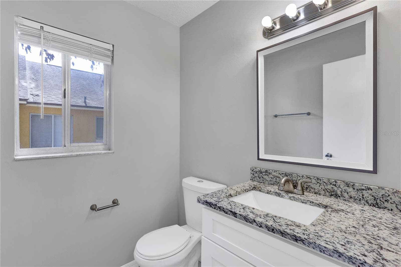 Single Family Residence at 789 HEATHER GLEN CIR, LAKE MARY, photo 9 of 19