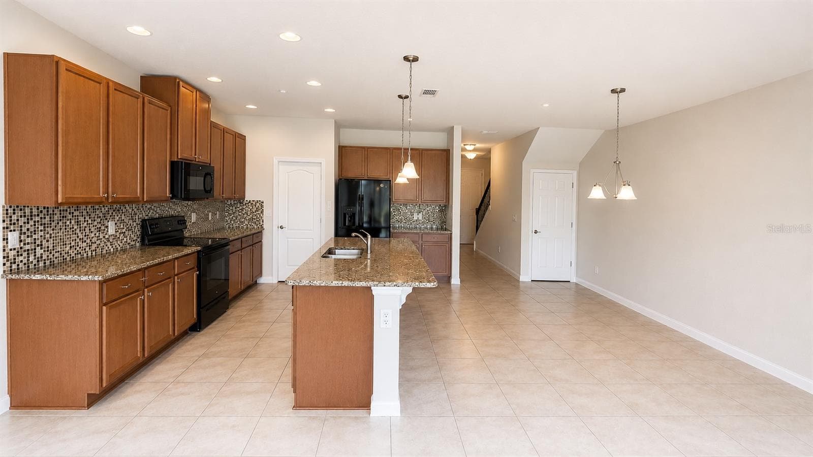 Townhouse at 7605 ALOMA PINES CT, WINTER PARK, photo 7 of 28