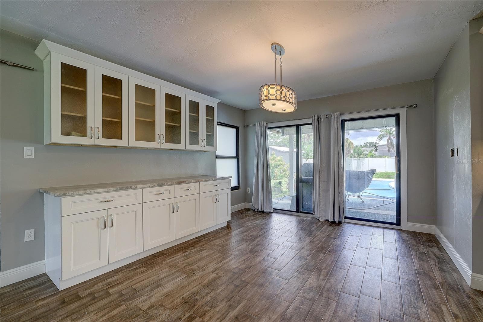 dining room - 323 SUWANEE AVE, SARASOTA