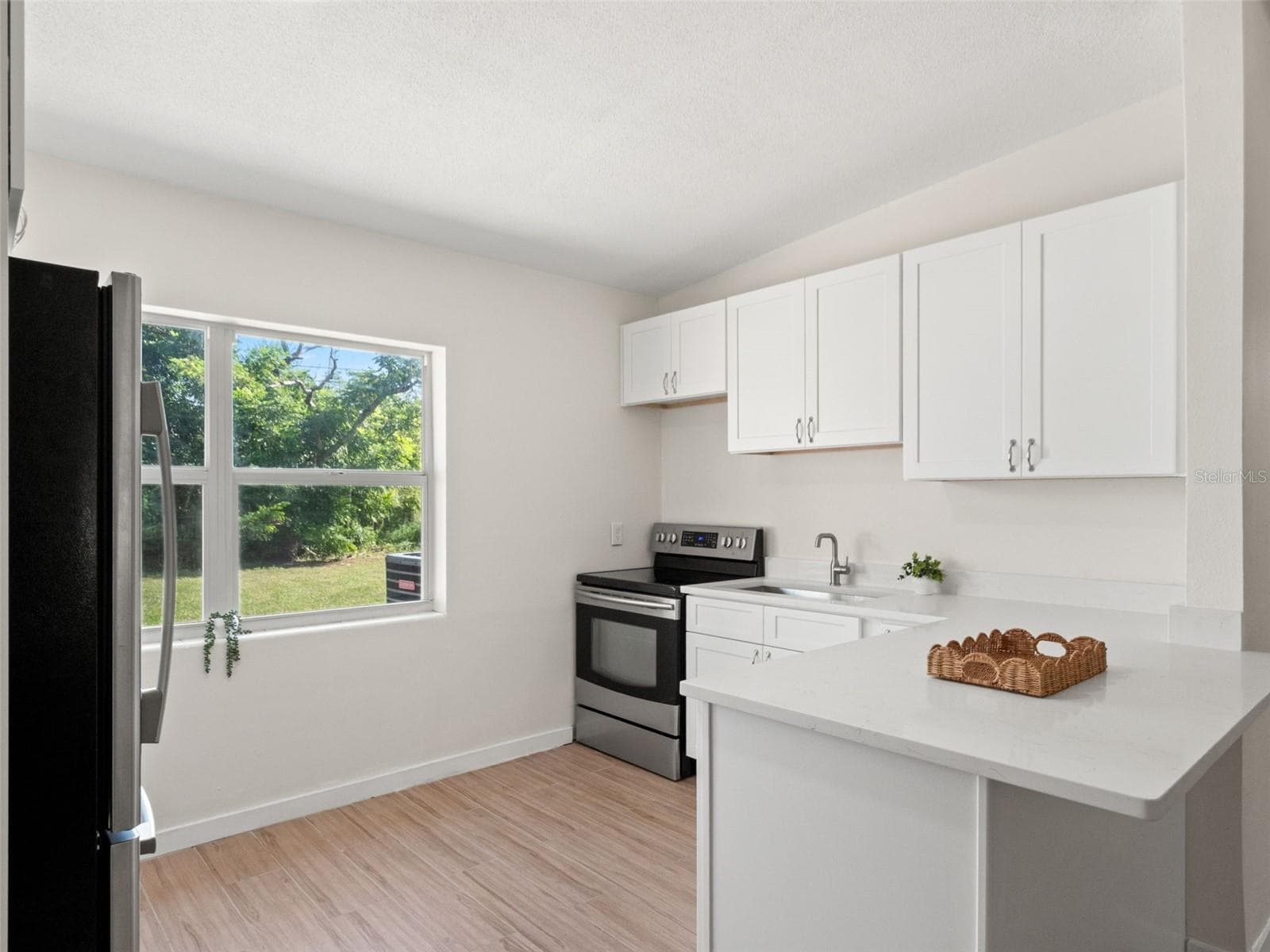 Kitchen - 3813 EDLAND DR, ORLANDO